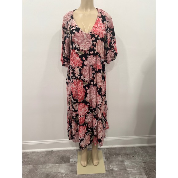 H&M Dresses & Skirts - H&M maxi dress black and pink hydrangea floral print Cottagecore size medium